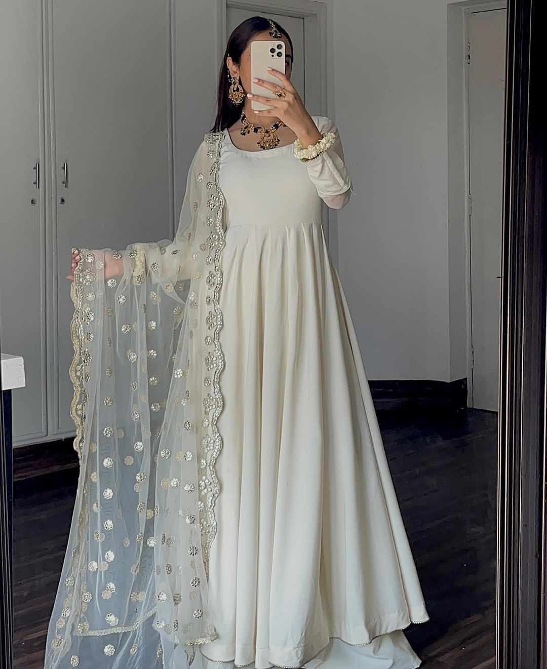 LG 1811 Anarkali Gown With Dupatta Wholesale Market In Surat With Price
